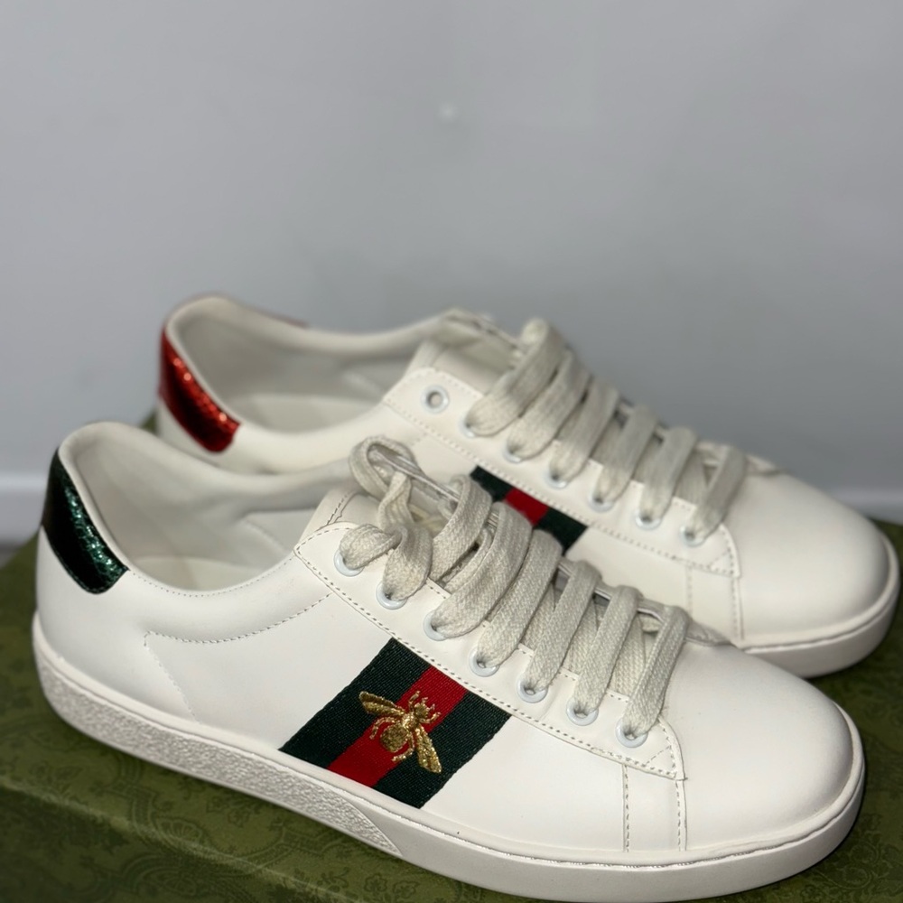 Gucci White Sneakers with Red and Green Stripes